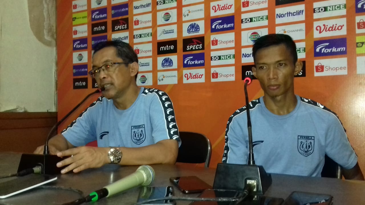 Dibantai Madura United, Aji Santoso Sorot Lini Belakang Persela