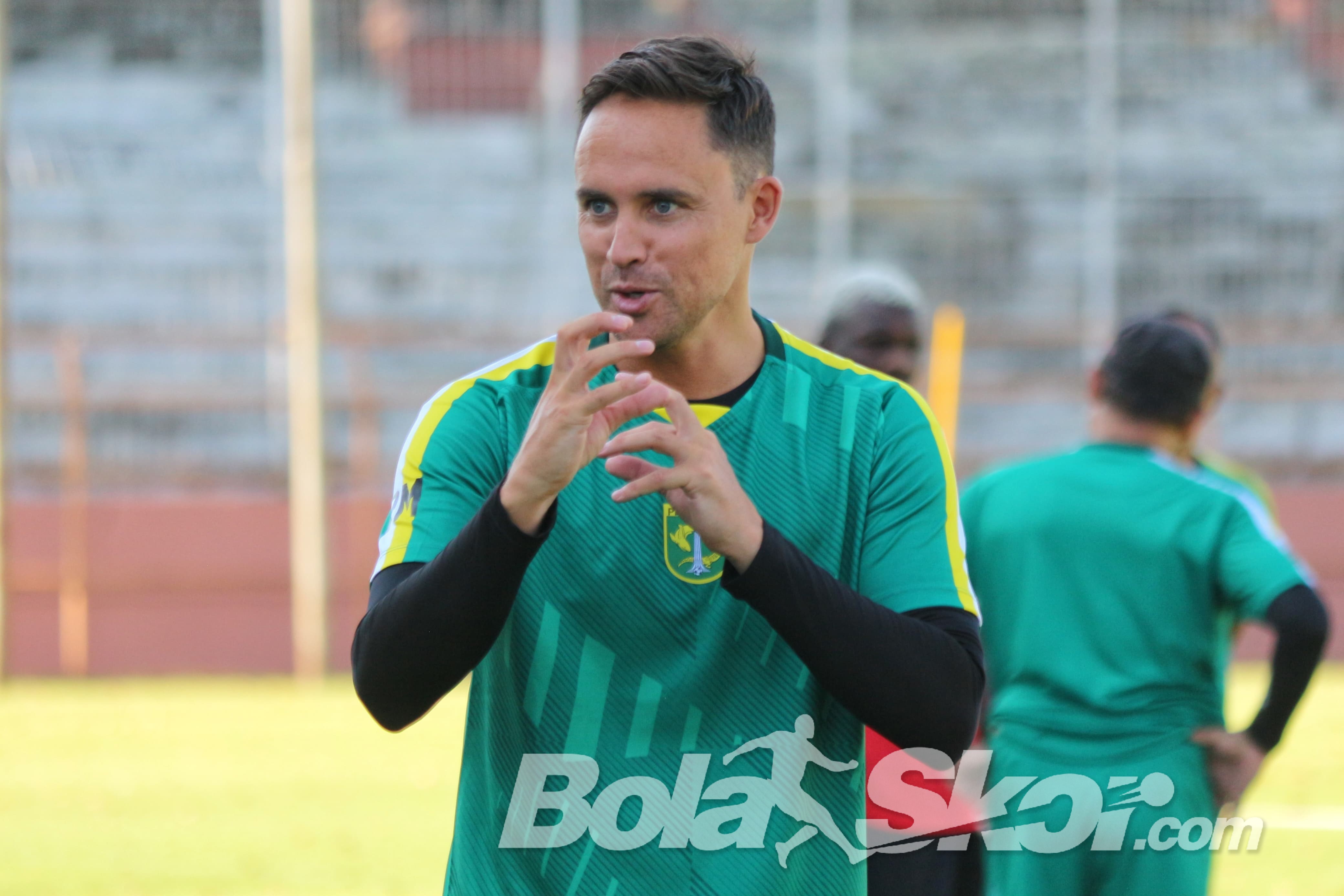 Persebaya Hanya Gunakan 6 Pemain Asing, Slot Terakhir untuk Slavko Damjanovic?