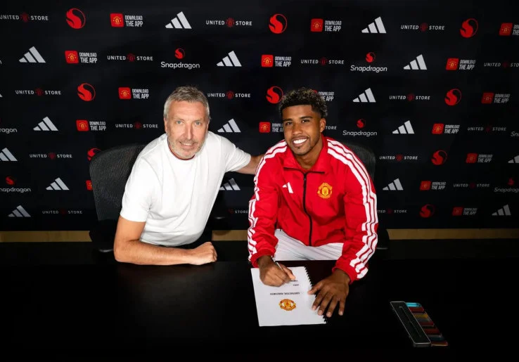 Andrey Santos Pilih Manchester United karena Trofi hingga Michael Carrick