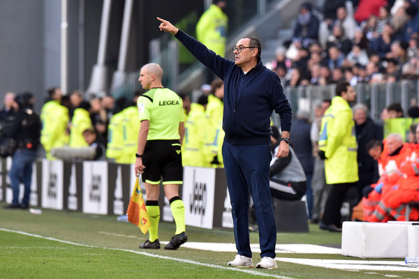 Dianggap Meremehkan, Maurizio Sarri Ditantang Jadi Tukang Pos