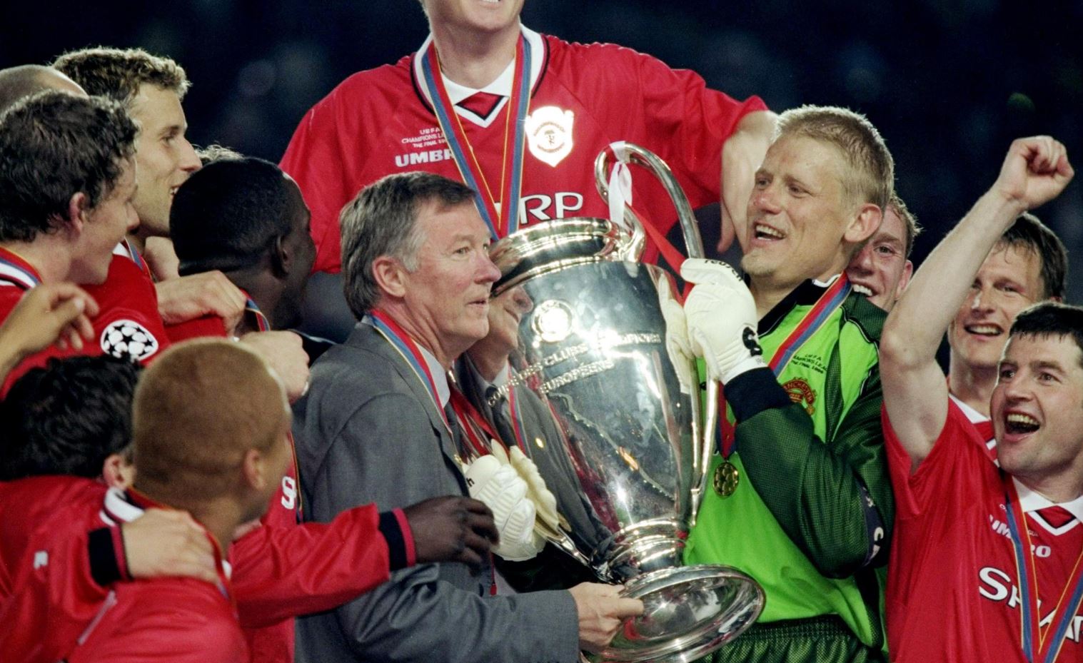 Treble Manchester United Lebih Sulit Diraih ketimbang Man City
