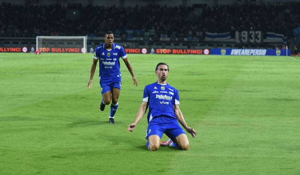 Hasil Super League 2025/2026: Gol Andrew Jung Bawa Persib Bandung Kalahkan PSM Makassar