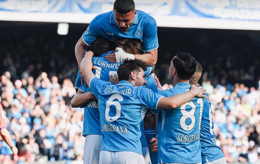 Ada di Puncak Serie A, Napoli Diminta Tenang Jalani Sisa Musim