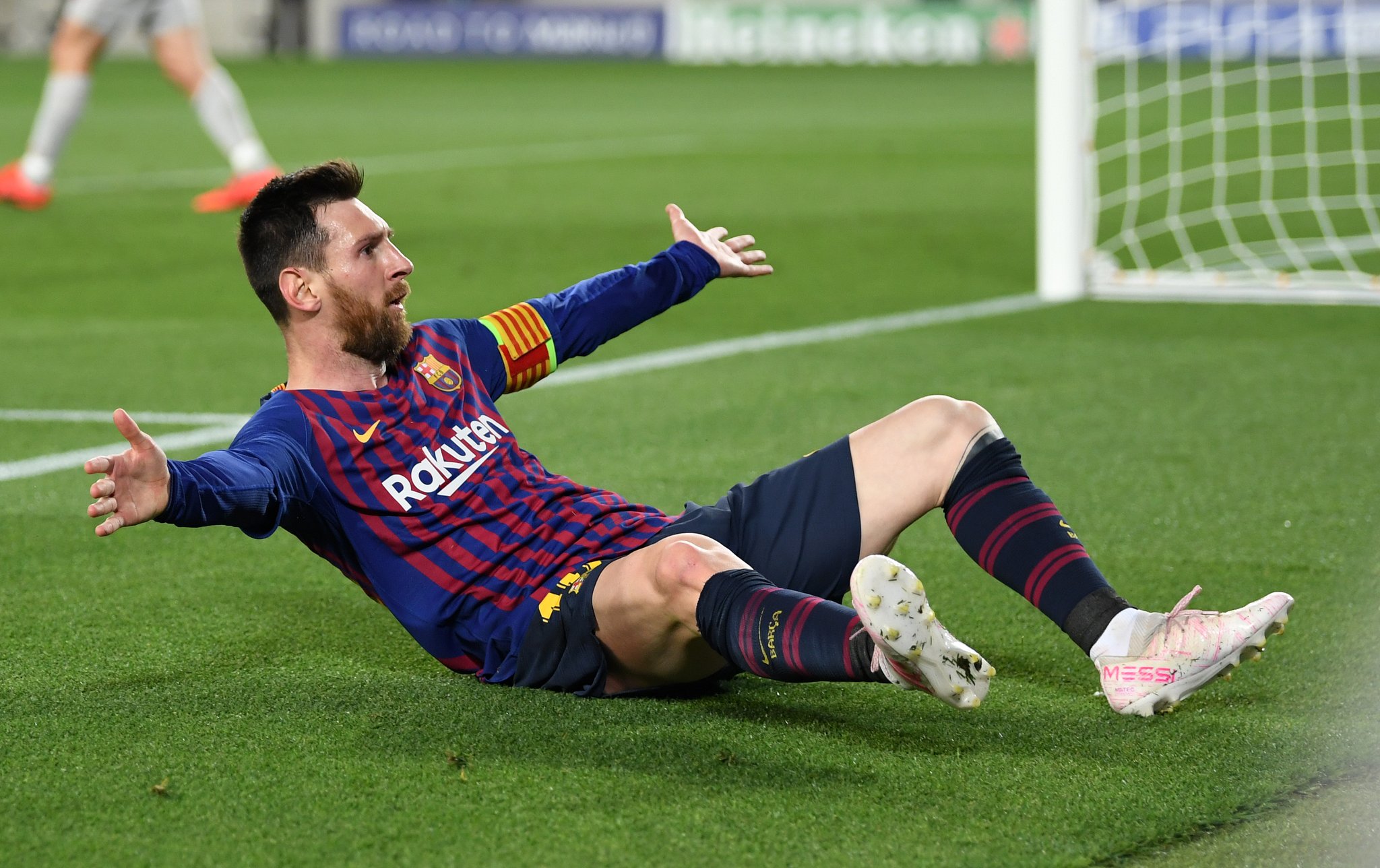 Demi Balik ke Barcelona, Messi Disebut Rela Digaji Rp189 Ribu Per Pekan