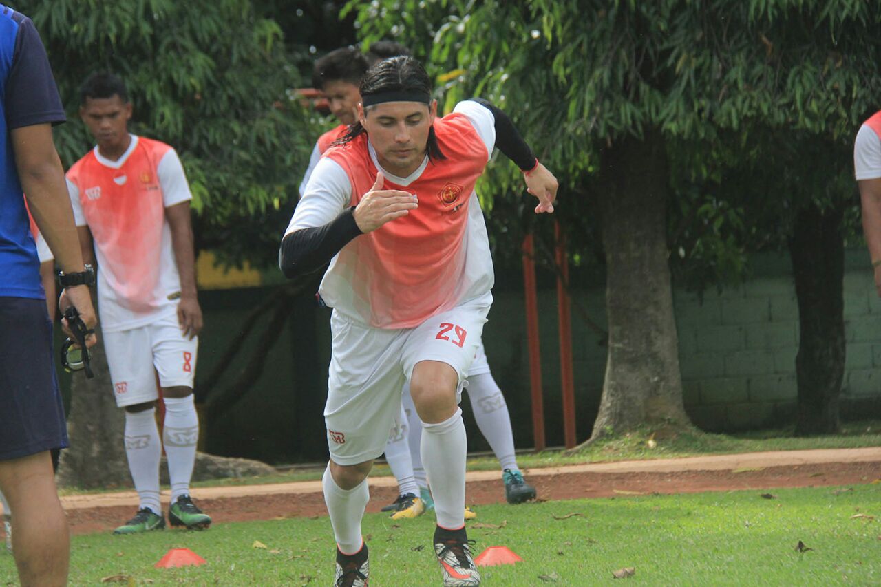 PS TNI Tes Eks Everton dalam Partai Uji Coba Kontra Klub Malaysia