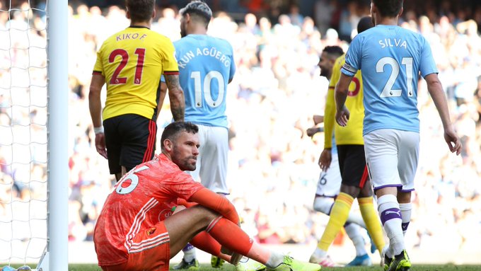 Kebobolan 8 Gol, Kiper Watford Punya Prediksi untuk Manchester City