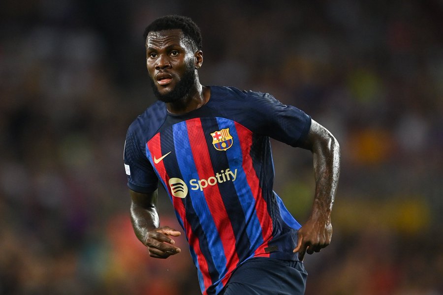 Agen Franck Kessie Bantah Kliennya Ingin Tinggalkan Barcelona