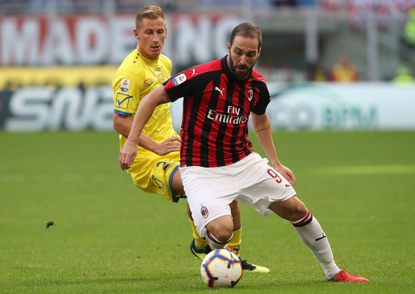 Jalan Berliku Chelsea untuk Gaet Gonzalo Higuain
