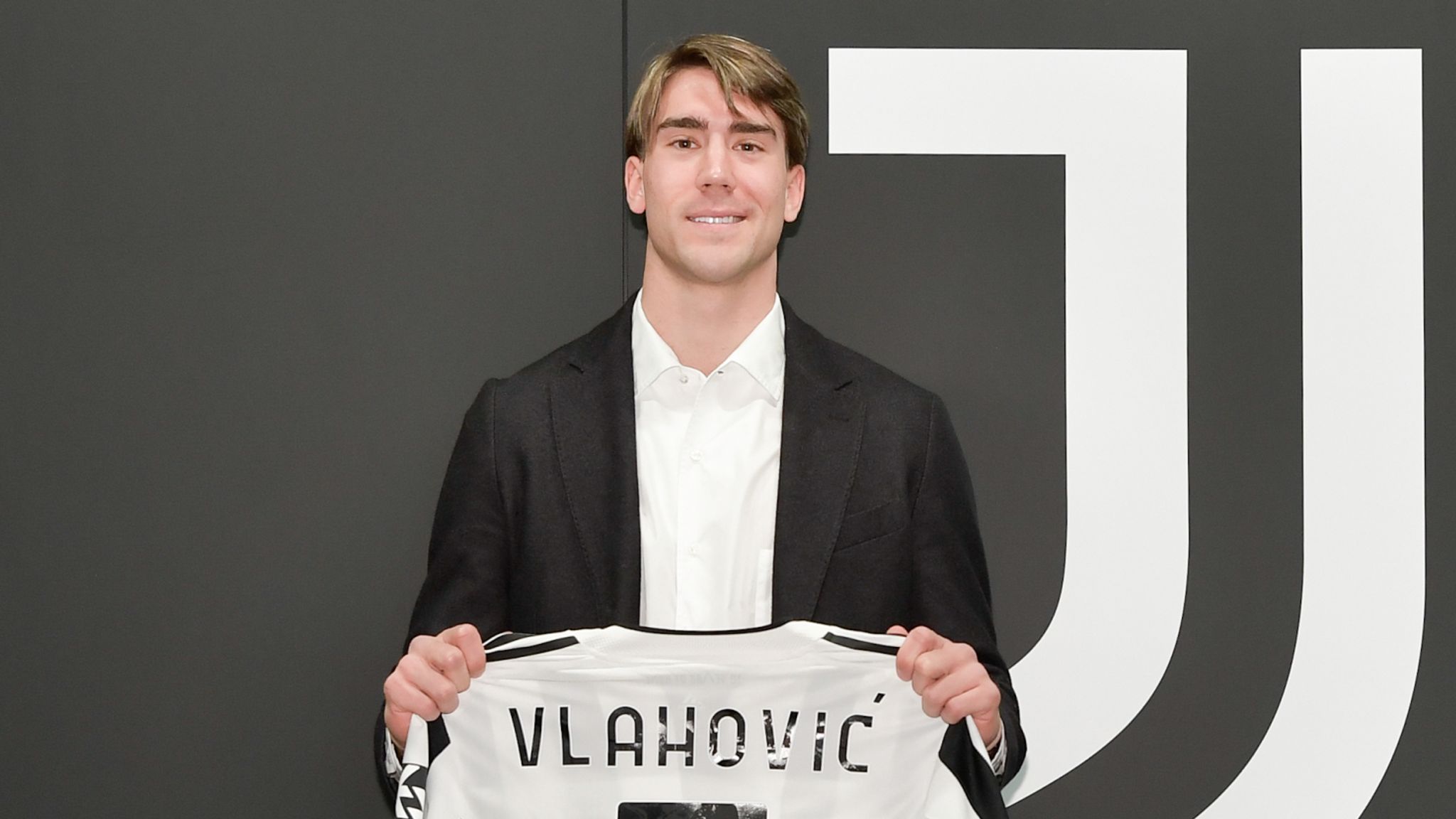 Detail Transfer Dusan Vlahovic ke Juventus