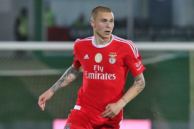 Chelsea Bersaing Ketat dengan PSG dan Inter Dapatkan Victor Lindelof