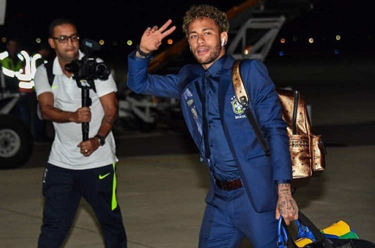 Piala Dunia 2018: Neymar Gunakan Tas Rp 13 Miliar, Paul Pogba Percaya Diri dengan Tas Bergambar Wajahnya