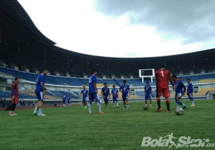 Dear Persib, Jadinya Jamu Persija di Stadion Mana?