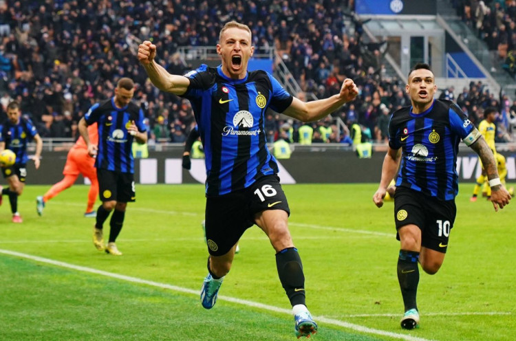 Inter Milan 2-1 Hellas Verona: Menang Dramatis, Il Nerazzurri Aman di Puncak