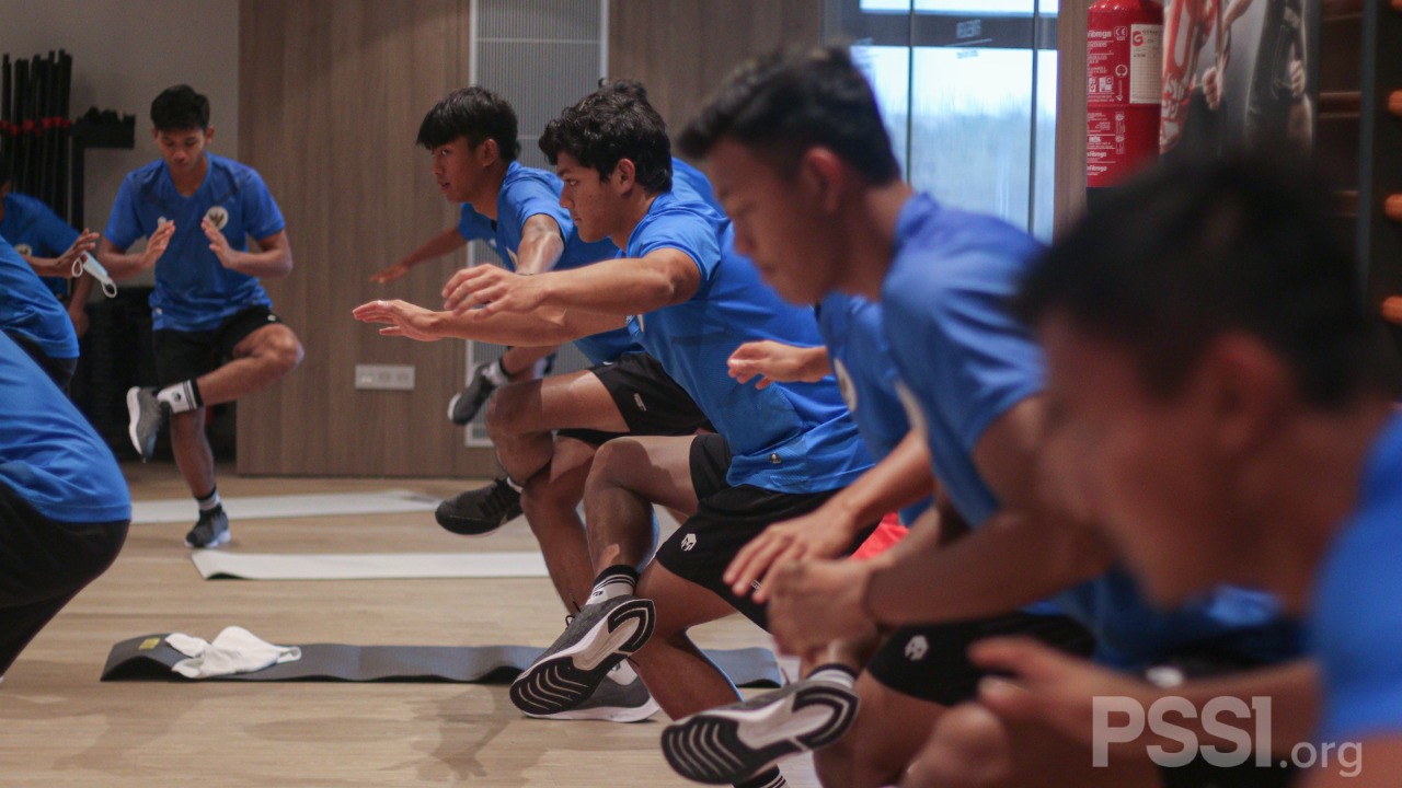 Hujan Deras, Timnas Indonesia U-19 Gagal Lakukan Gim Internal