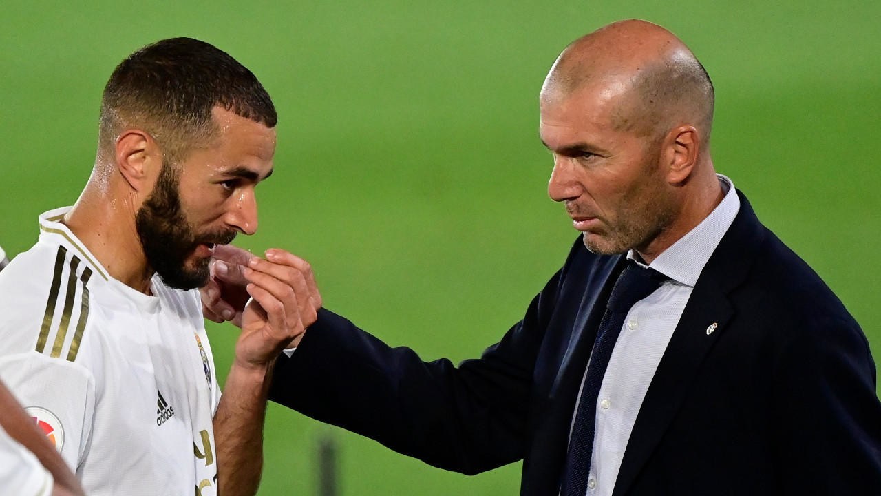 Zinedine Zidane Dukung Karim Benzema Kalahkan Lionel Messi dalam Perburuan Gelar Pichichi