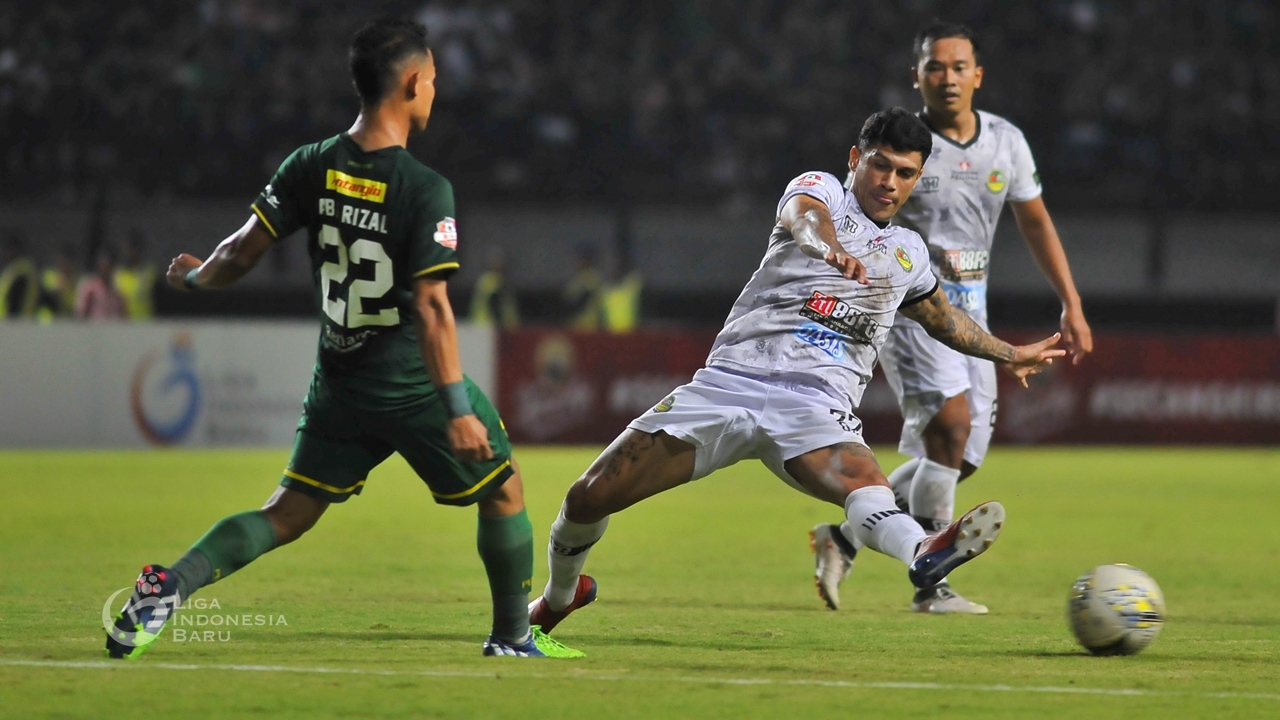 Penjelasan PLN dan Persebaya soal Mati Lampu di Stadion GBT saat Jamu TIRA-Persikabo