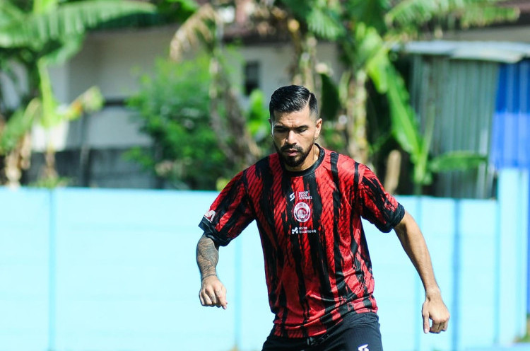 Arema FC Panaskan Mesin, Julian Guevara Mulai Nyetel