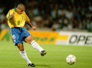 Rekor Dunia Tendangan Terkuat Sepak Bola Bukan Milik Adriano atau Roberto Carlos