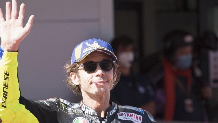 Mulai Pulih, Valentino Rossi Bisa Pacu Motor Lagi
