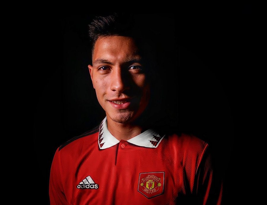 Manchester United Resmikan Rekrutan Ketiga, Lisandro Martinez