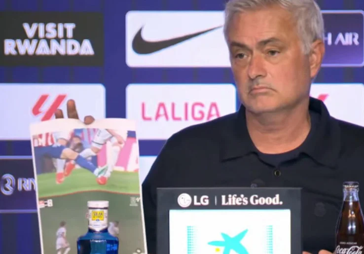 Kecam Wasit, Jose Mourinho Tunjukkan Dua Gambar Pelanggaran Keras di Derby Madrid