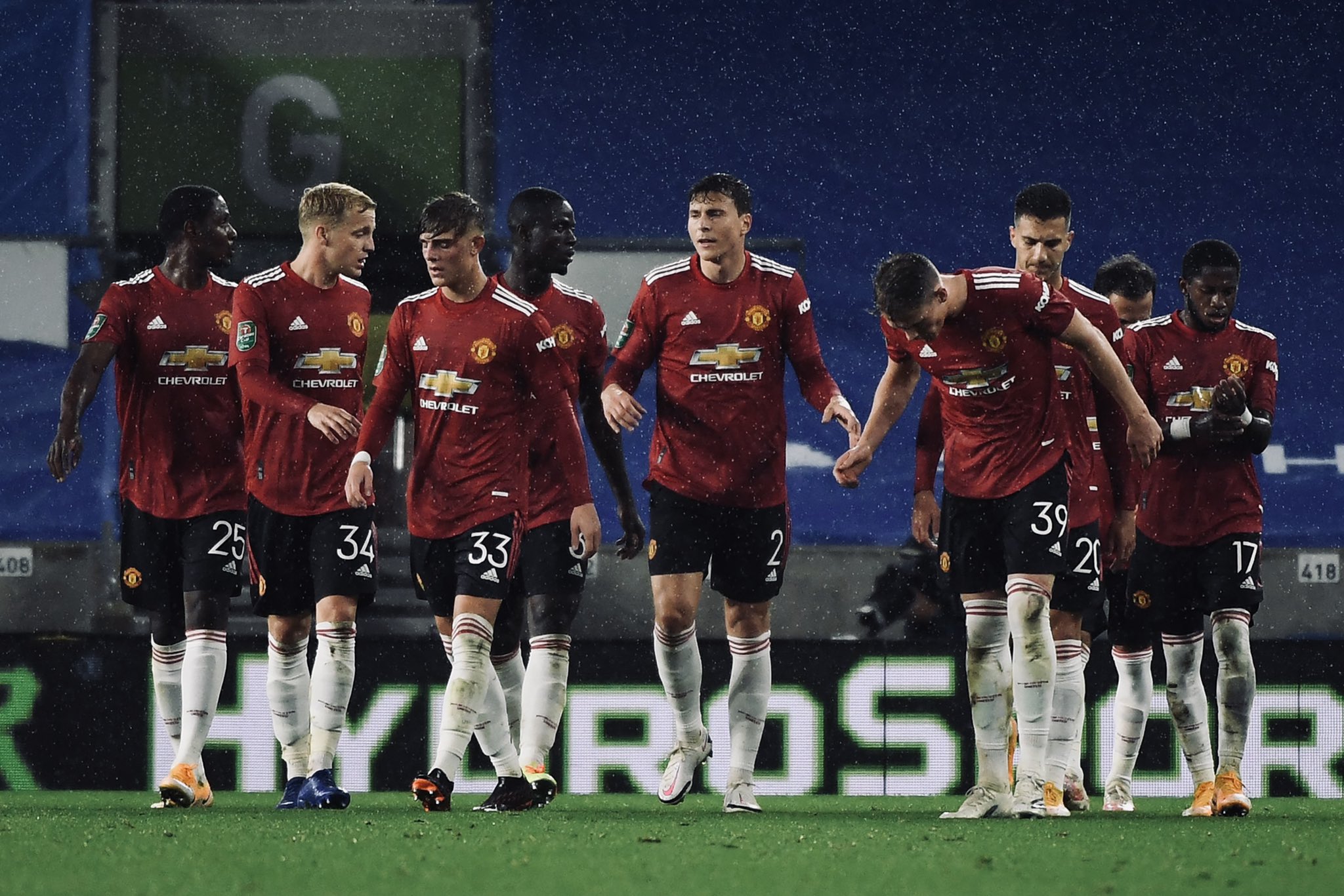 Jika Tak Juga Beli Pemain, Manchester United Diminta Lupakan Empat Besar