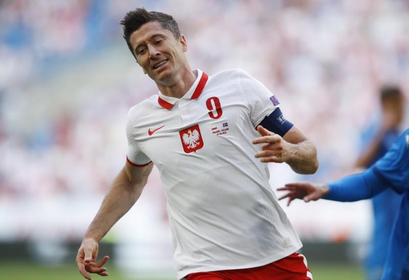 Di Turnamen Besar bersama Polandia, Lewandowski Hilang Taji 