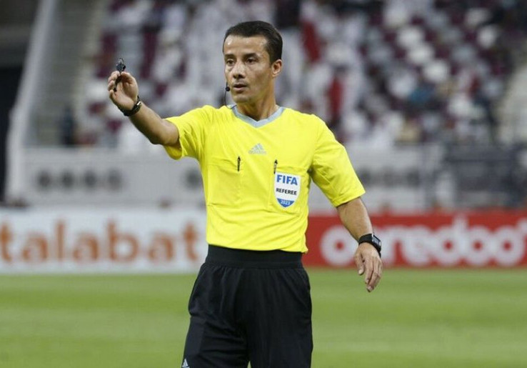 Kontroversi Wasit Nasrullo Kabirov di Laga Timnas Indonesia U-23 Melawan Qatar