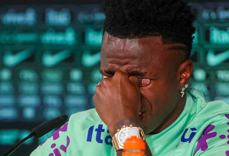 Sembari Menangis, Vinicius Junior Bicara soal Rasialisme