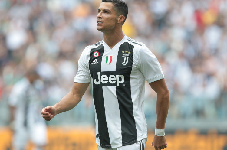  Teori Konspirasi Santos soal Kegagalan Ronaldo Meraih Penghargaan Pemain Terbaik Eropa dan Dunia