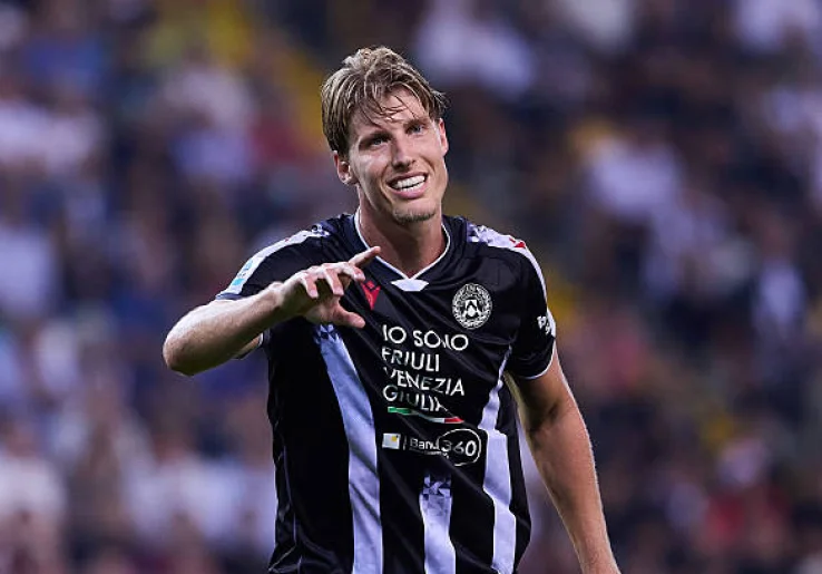 Cari Palang Pintu Baru, AC Milan Bidik Bek Muda Udinese