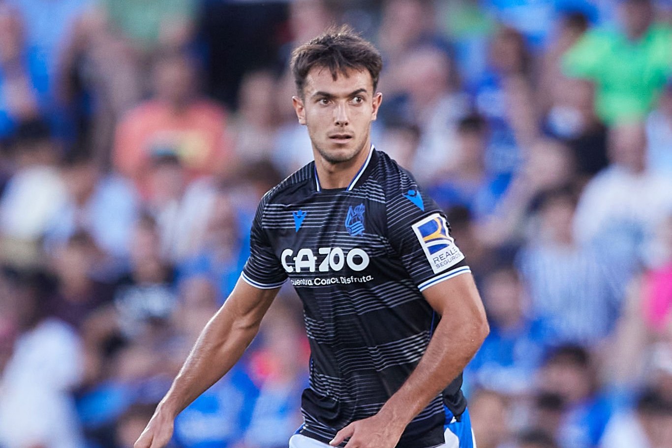 Diminati Barcelona, Real Sociedad Coba Cegah Kepergian Martin Zubimendi