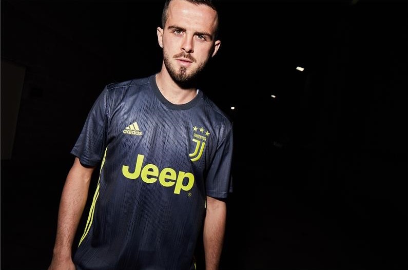 Jersey Ketiga Juventus, Dibuat dari Sampah Laut