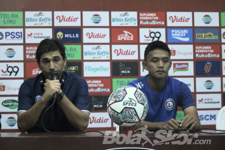 Arema FC Diminta 'Move On', Tatap Laga Lawan PSIS