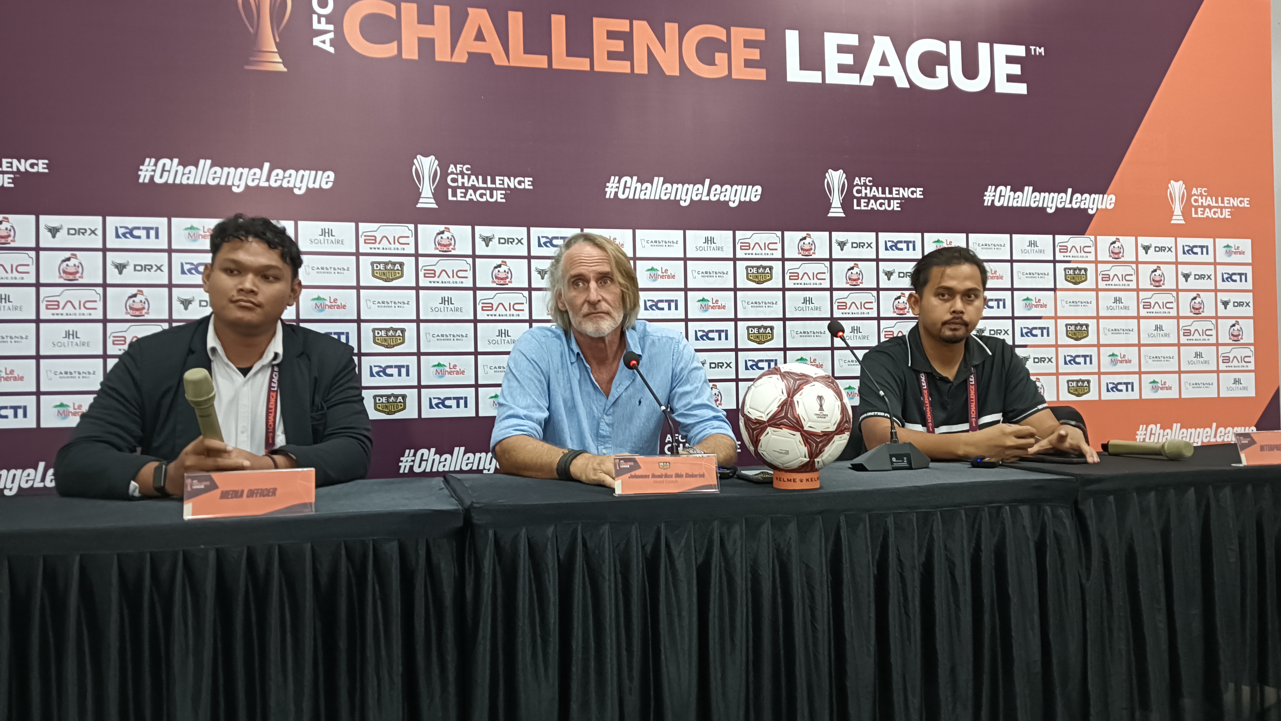 Masa Depan Jan Olde Riekerink sebagai Pelatih Dewa United Ditentukan dari Hasil di ACGL 2025