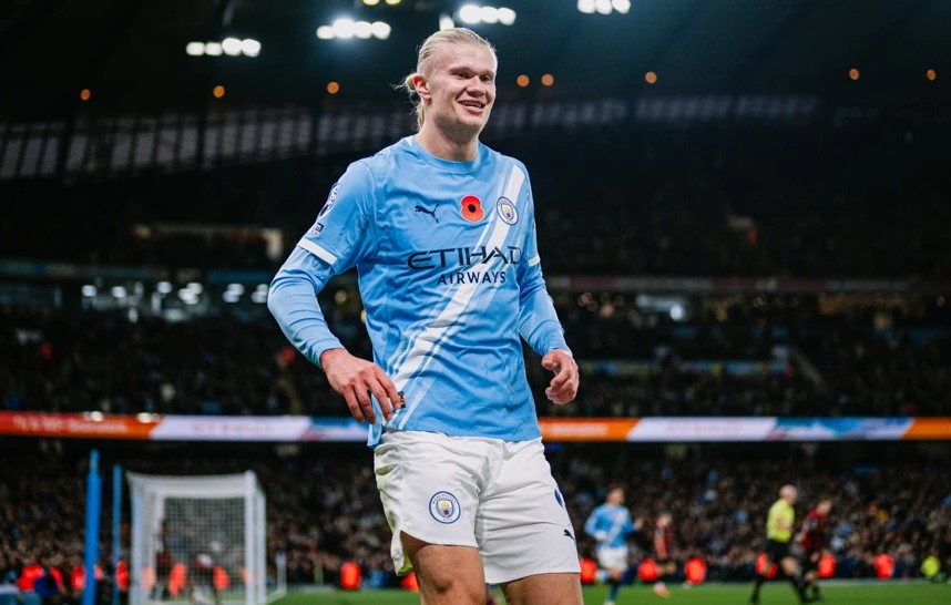 Guardiola Klaim Haaland Sudah Bermain di Level Messi dan Ronaldo