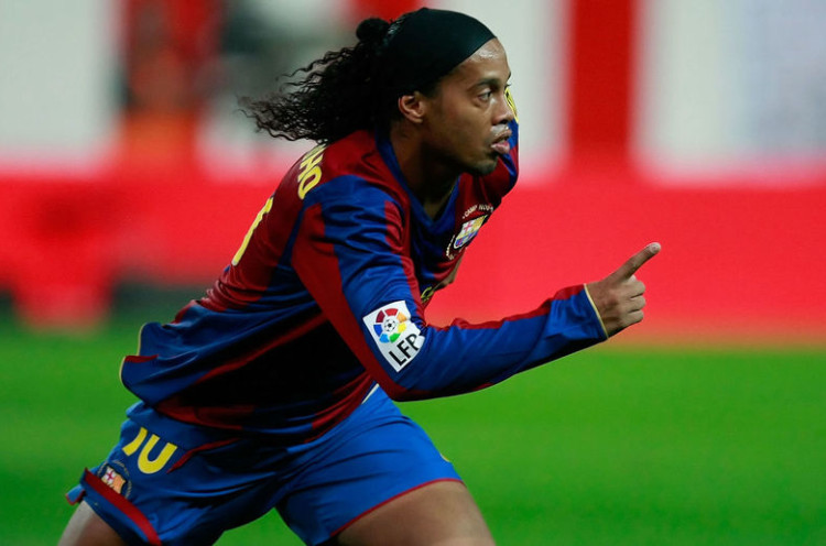 Ronaldinho Kembali ke Barcelona ?