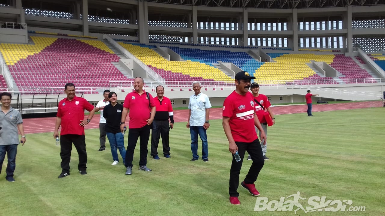 Wali Kota Solo Jaminkan Diri, Laga Uji Coba Persis Kontra Persib Resmi di Stadion Manahan