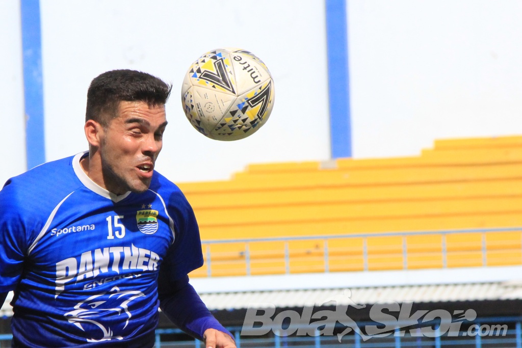 Robert Rene Alberts Masih Ragu Andalkan Fabiano Beltrame saat Persib Vs Persela