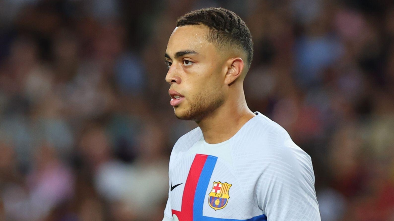 Bukan Manchester United, Sergino Dest Merapat ke AC Milan