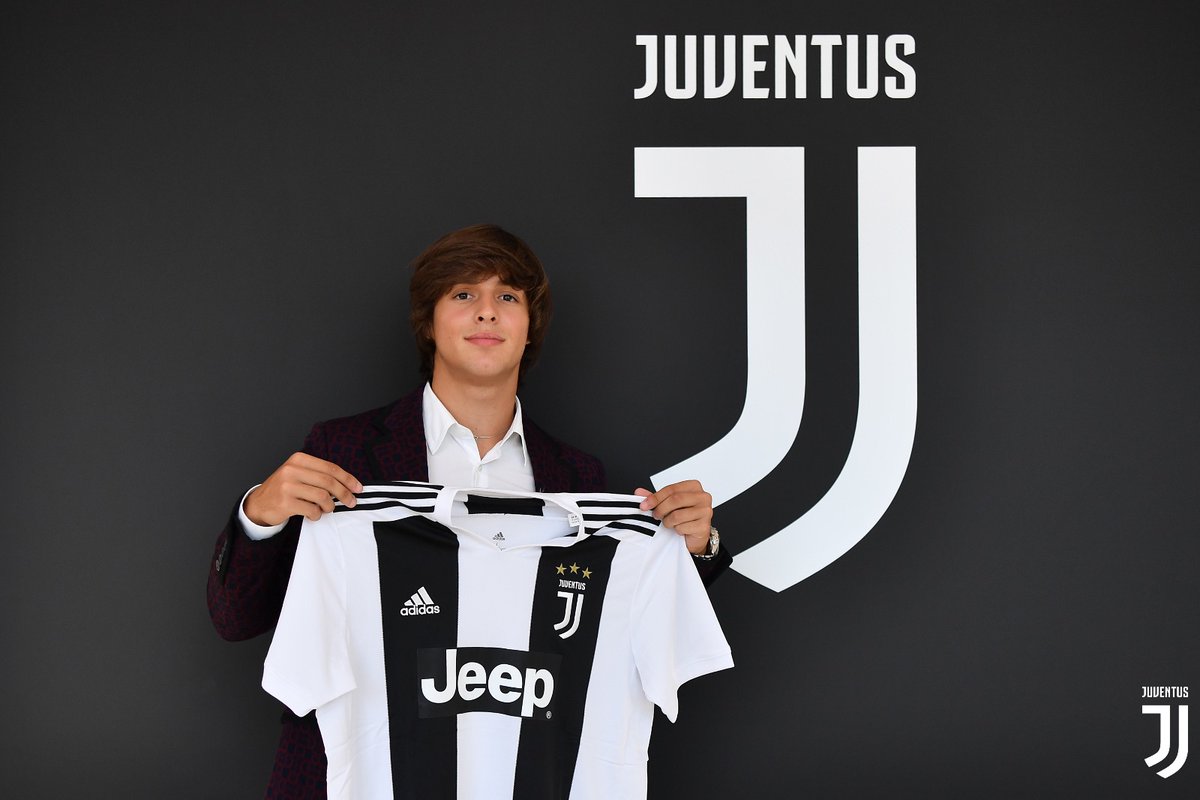 Juventus Resmi Gaet Wonderkid Barcelona