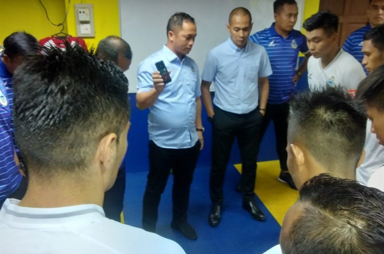Sabah FC Cari Pelatih, Kurniawan Dwi Yulianto di Ambang Pintu Keluar