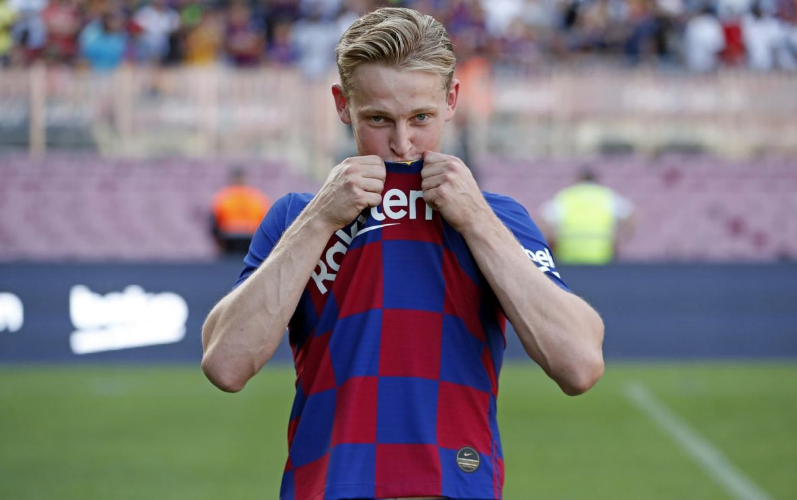 Presiden Barcelona Ucapkan Selamat kepada De Jong Ketika Ajax Singkirkan Real Madrid
