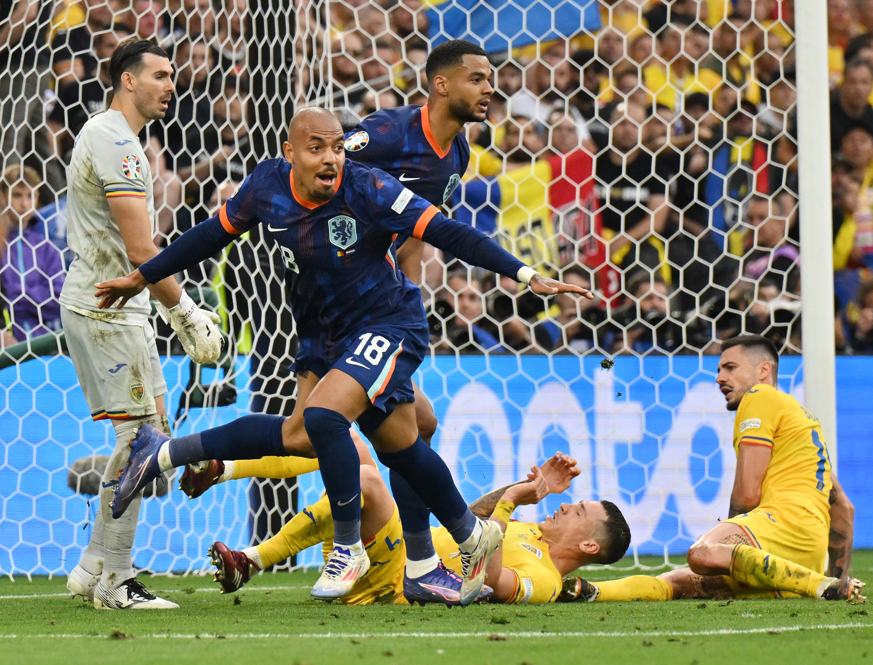 Bintang Laga Rumania Vs Belanda: Donyell Malen Sang Super-sub