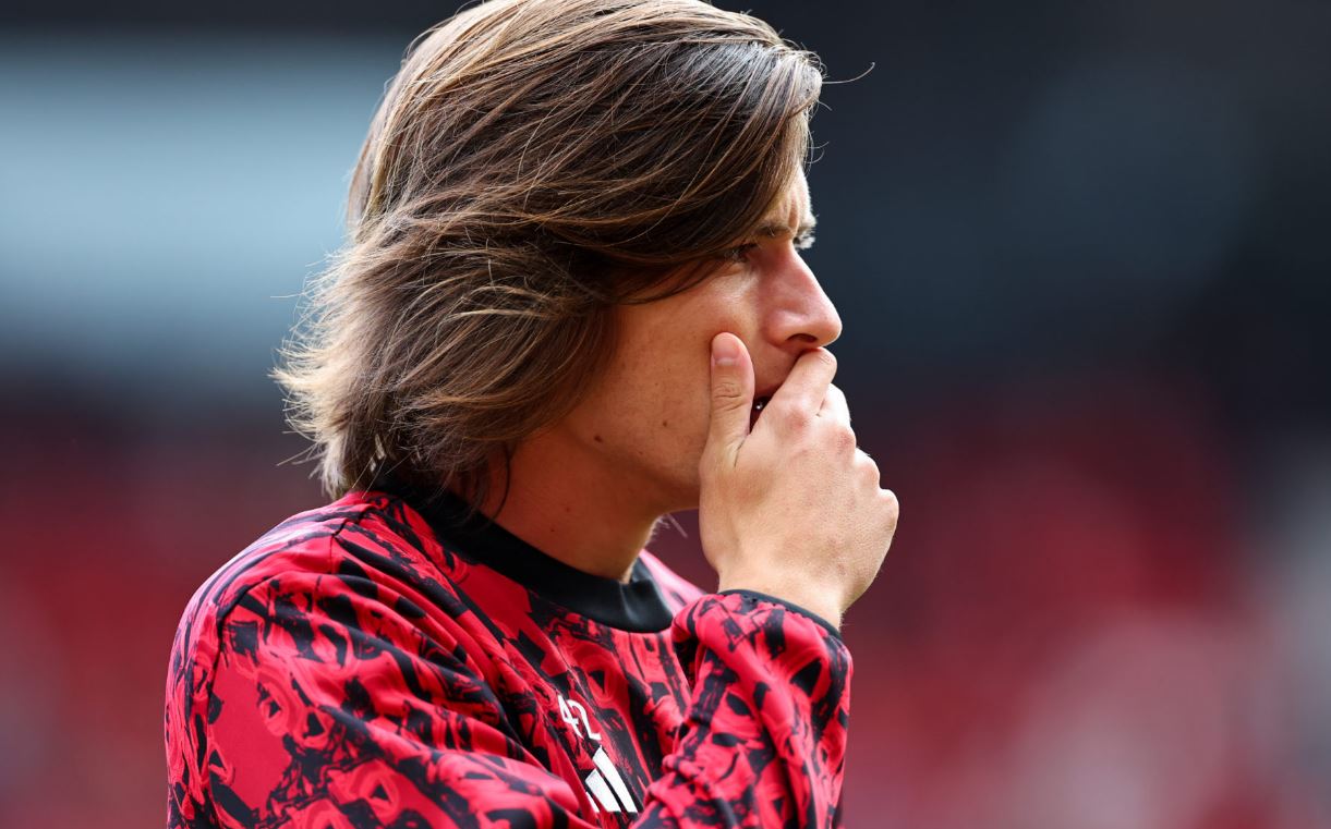 Manchester United di Bursa Transfer Musim Dingin: Rampingkan Skuad, Lepas Pemain Muda