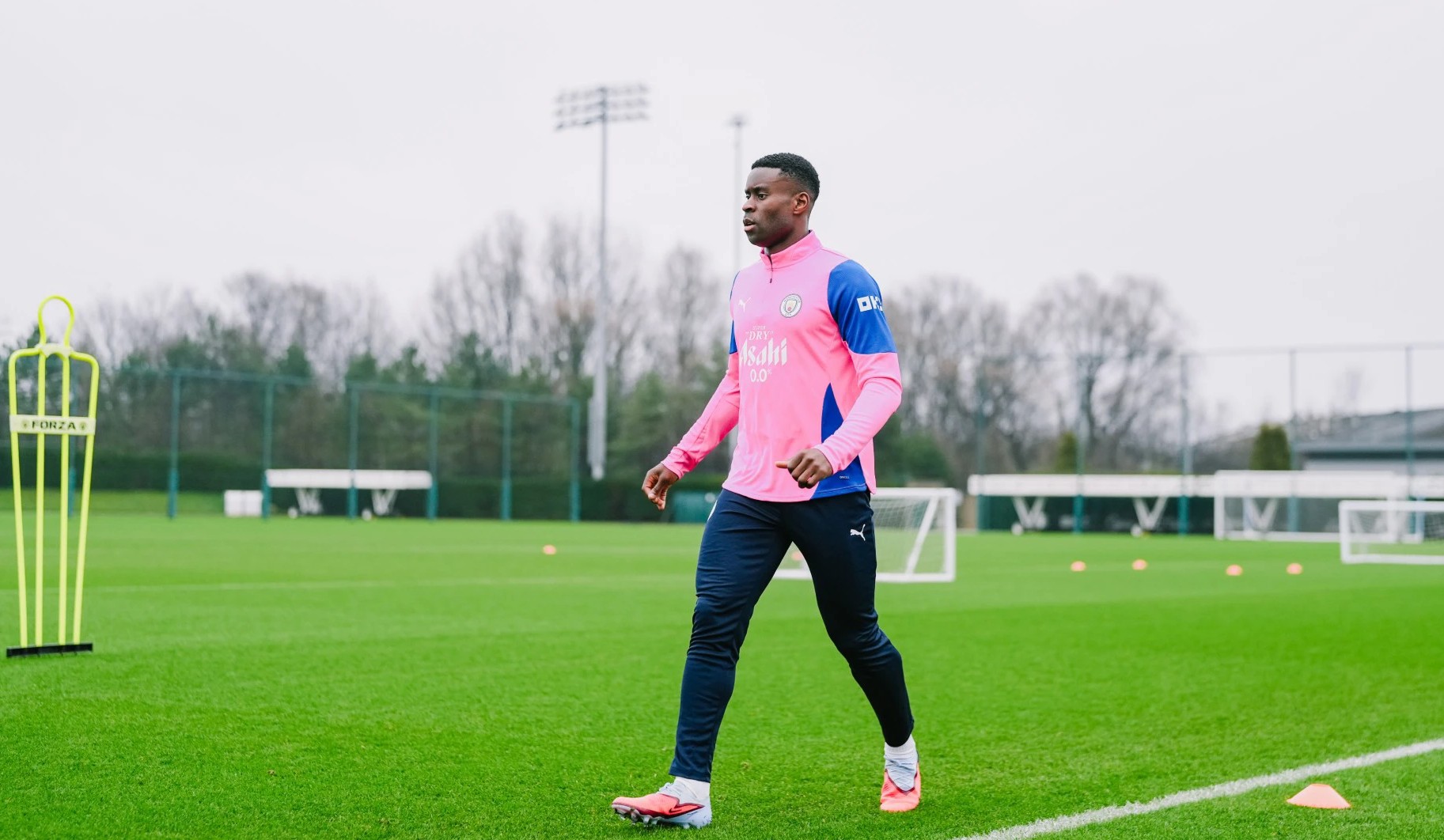 Marc Guehi Tidak Sabar Main Bareng Phil Foden dan John Stones di Manchester City