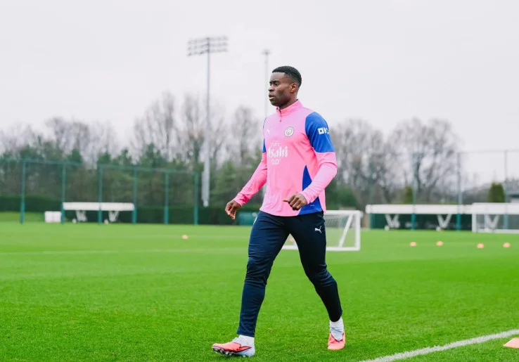 Marc Guehi Tidak Sabar Main Bareng Phil Foden dan John Stones di Manchester City