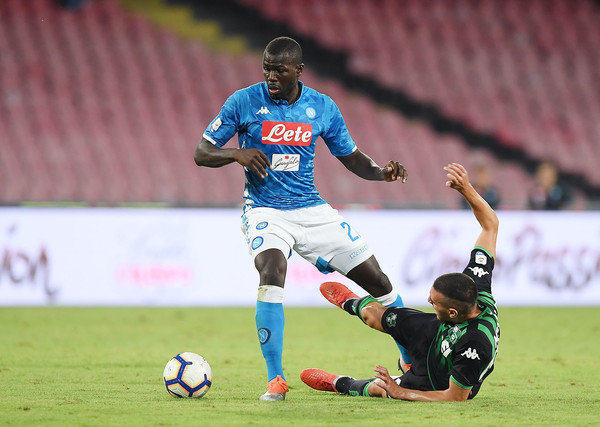 Diincar Manchester United, Kalidou Koulibaly Belum Tertarik Tinggalkan Napoli