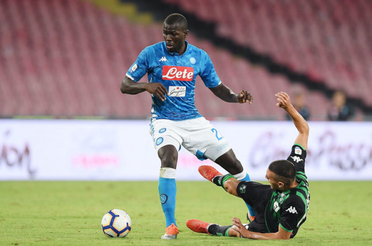 Diincar Manchester United, Kalidou Koulibaly Belum Tertarik Tinggalkan Napoli