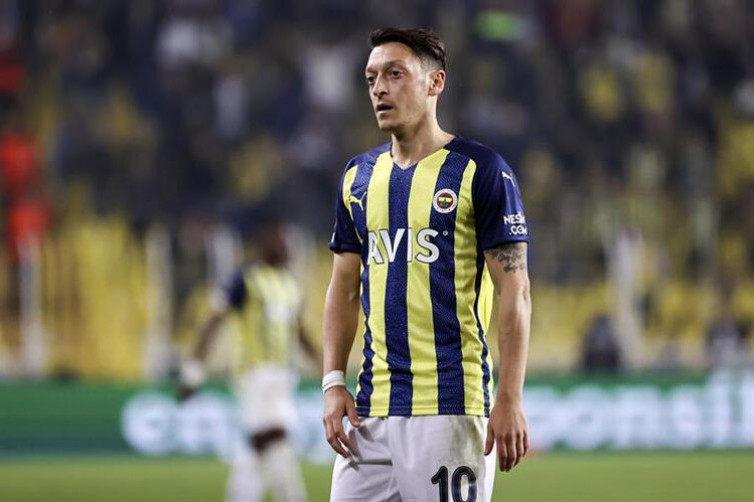 Rumor Mesut Ozil ke Rans Cilegon FC Makin Memanas
